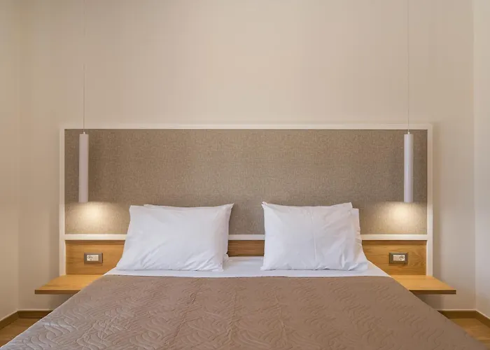 빌라 Wisdom - Elegant & Homely With Pool, Galatas *