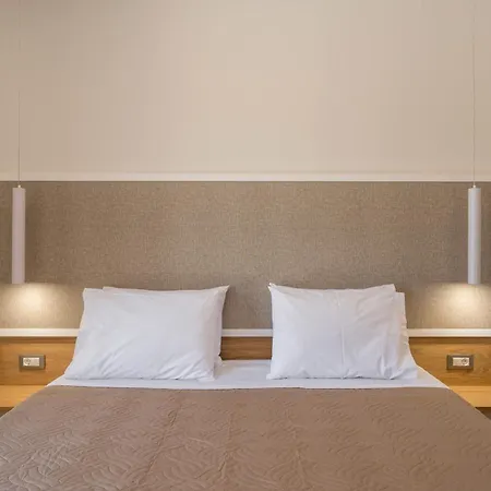 빌라 Wisdom - Elegant & Homely With Pool, Galatas *