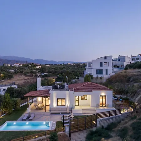 Villa Wisdom - Elegant & Homely With Pool, Galatas Chania (Crete)