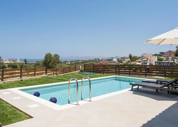 Wisdom - Elegant & Homely With Pool, Galatas Chania (Crete)