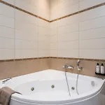 Villa Wisdom - Elegant & Homely With Pool, Galatas La Canea
